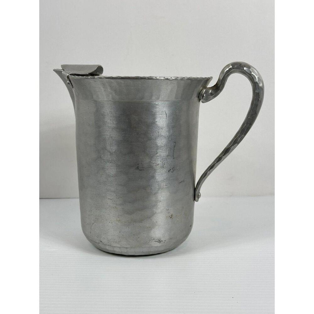 VTG Everlast Hammered Forged Aluminum Pitcher‎ #1014 Vase Decor Display Stamped